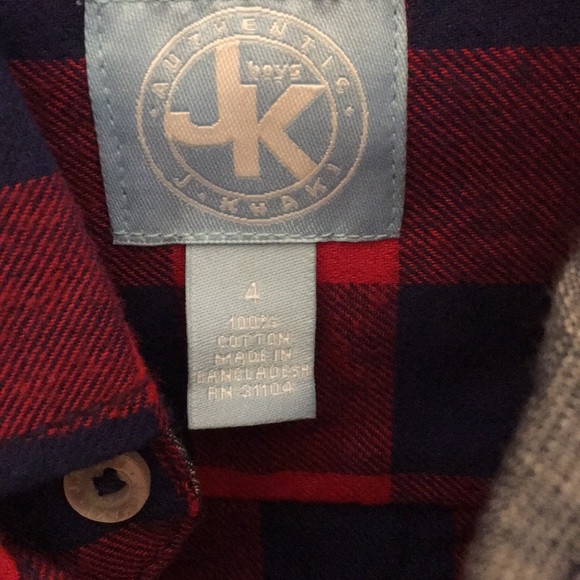 NWT-Boys Buffalo Plaid Button-up Shirt - Picture 7 of 12